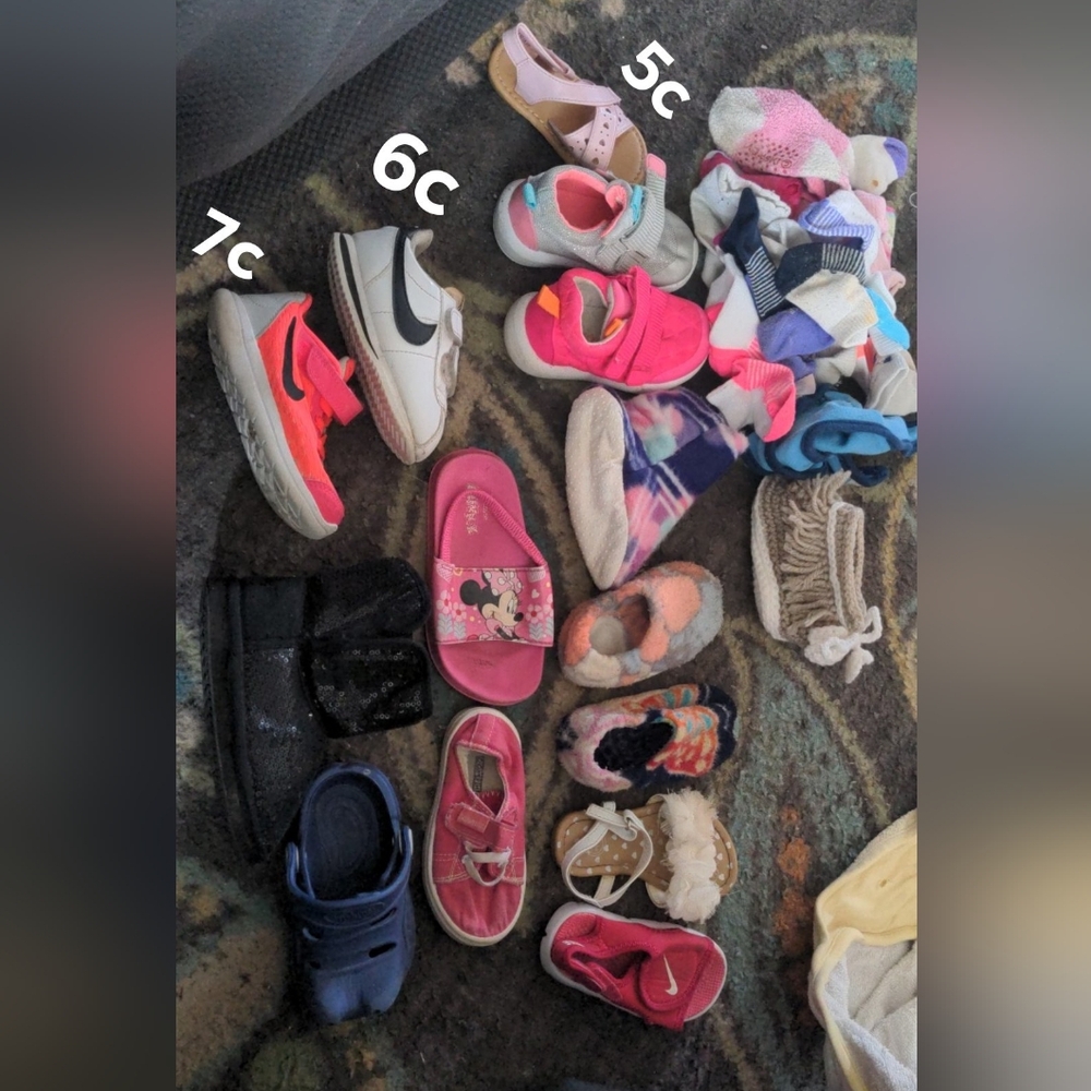 Shoes lot - the white and black nike sold.